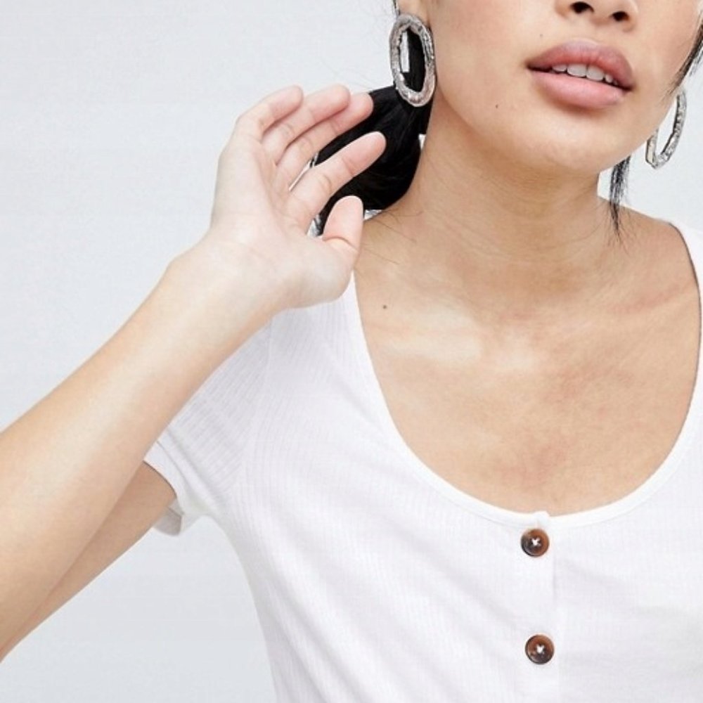 New Look Button Through Rib Tee - Picture 2 of 5